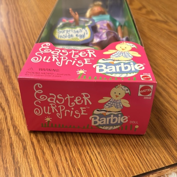 Easter Surprise Barbie 20542 Special Edition Mattel 1998 New in Box - Picture 8 of 8